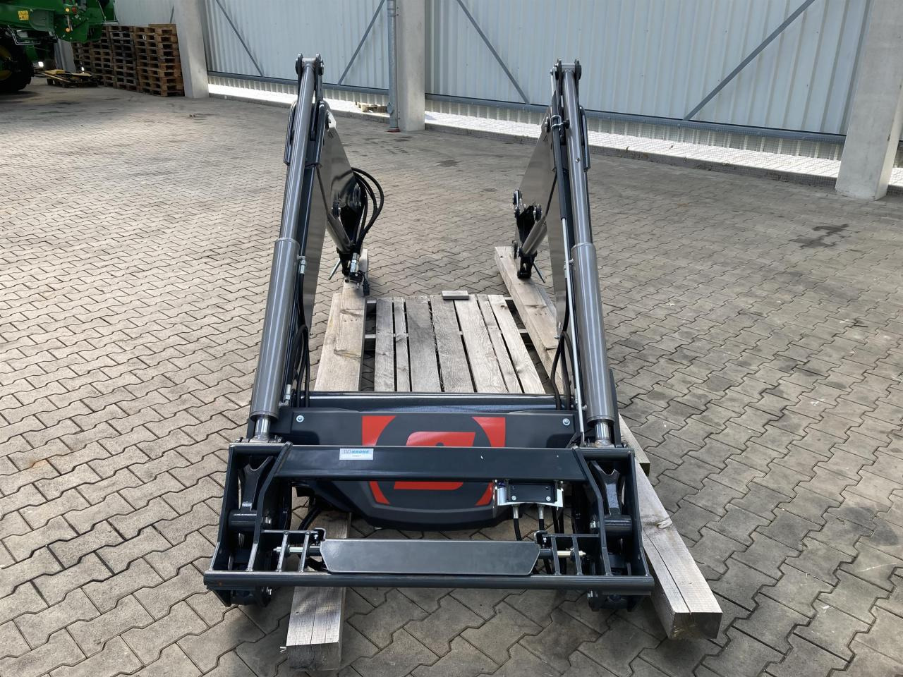 Stoll FZ 46-26.1 - Front loader for tractor: picture 3 Stoll FZ 46-26.1 - Front loader for tractor: picture 3