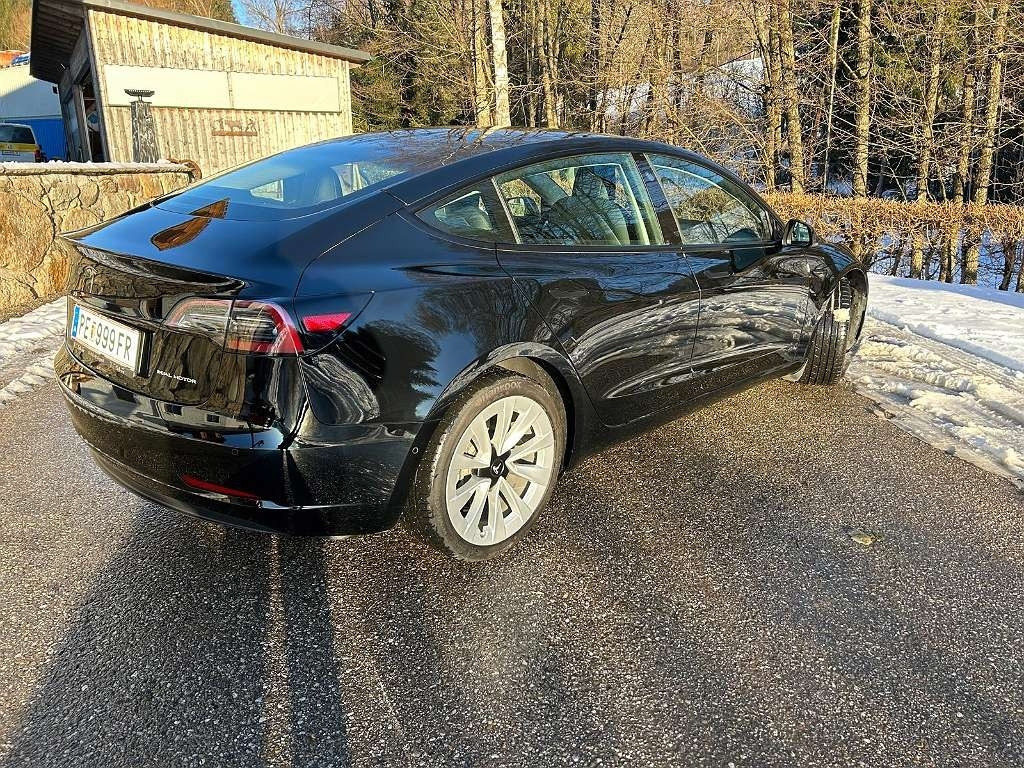 Tesla Model 3 Long Range - Car: picture 3 Tesla Model 3 Long Range - Car: picture 3