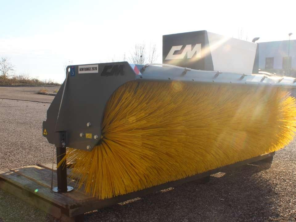 CM CSA 225 - Broom: picture 1 CM CSA 225 - Broom: picture 1