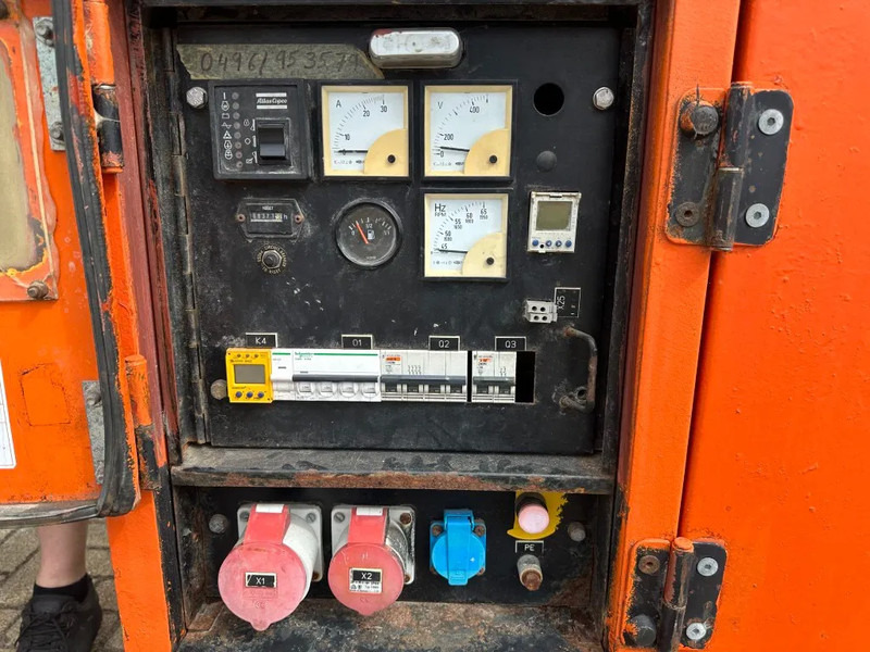 Atlas-Copco QAS 18 Yanmar Mecc Alte Spa 18 kVA Silent generatorset - Generator set: picture 4 Atlas-Copco QAS 18 Yanmar Mecc Alte Spa 18 kVA Silent generatorset - Generator set: picture 4