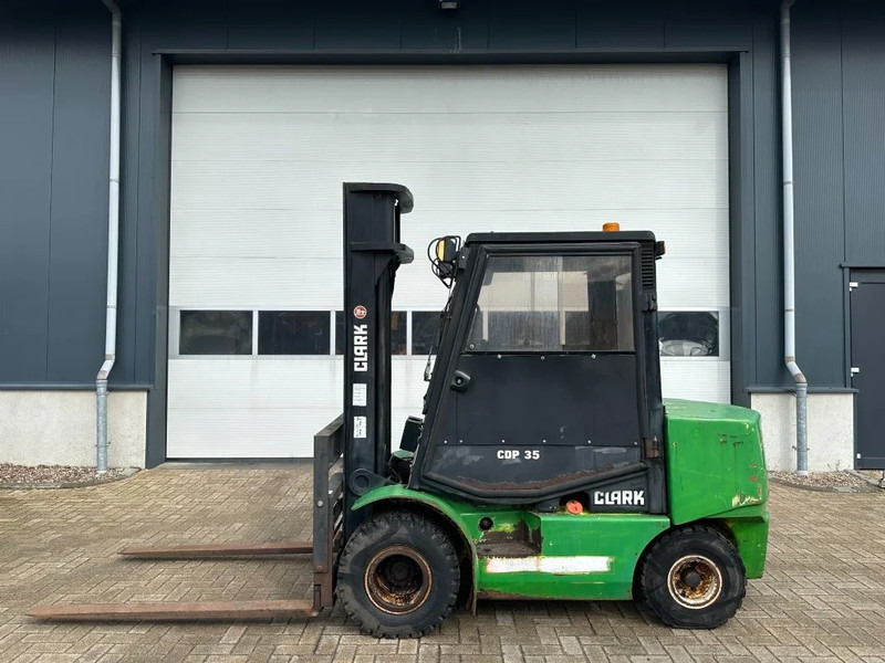 Clark CDP 35 Perkins 3.5 ton Duplex Sideshift Positioner Diesel Heftruck - Diesel forklift: picture 1 Clark CDP 35 Perkins 3.5 ton Duplex Sideshift Positioner Diesel Heftruck - Diesel forklift: picture 1