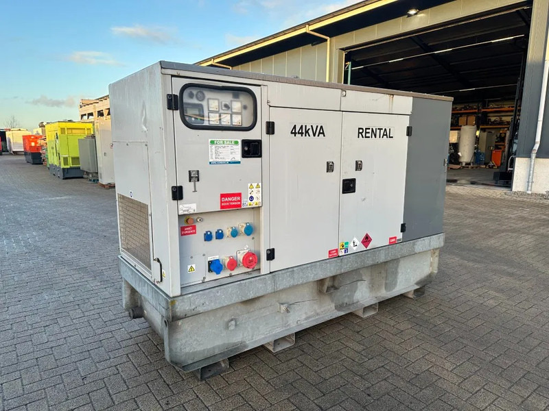 Europower EPUS44TDE Kubota Leroy Somer 44 kVA Supersilent Rental generatorset - Generator set: picture 3 Europower EPUS44TDE Kubota Leroy Somer 44 kVA Supersilent Rental generatorset - Generator set: picture 3