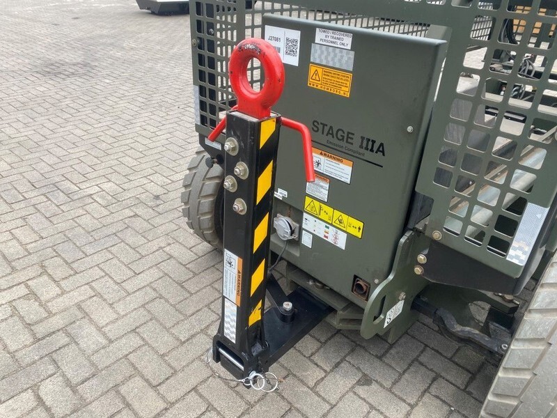 JLG M3369 Hybride Elektra / Diesel 12 meter werkhoogte Schaarhoogwerker Overstock 4 uur ! as New ! - Scissor lift: picture 4 JLG M3369 Hybride Elektra / Diesel 12 meter werkhoogte Schaarhoogwerker Overstock 4 uur ! as New ! - Scissor lift: picture 4