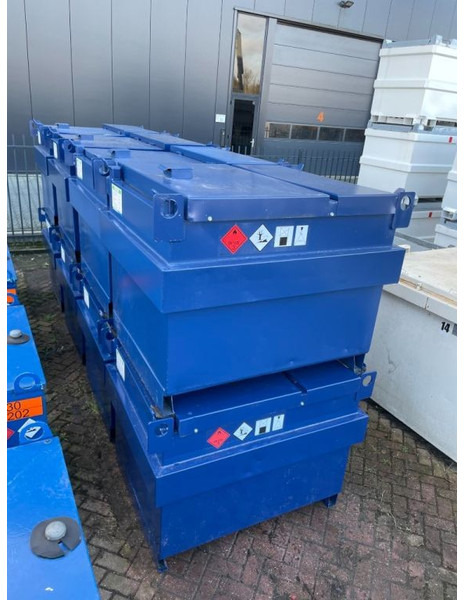 Kiwa IBC Steenbergen 750 liter Dieseltank met handpomp - Storage tank: picture 5 Kiwa IBC Steenbergen 750 liter Dieseltank met handpomp - Storage tank: picture 5