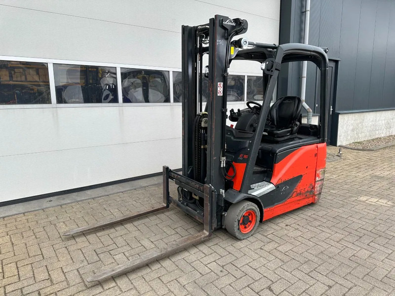 Linde E16H-02 1.6 ton Triplex Freelift Sideshift Elektra Heftruck 2016 - Electric forklift: picture 5 Linde E16H-02 1.6 ton Triplex Freelift Sideshift Elektra Heftruck 2016 - Electric forklift: picture 5