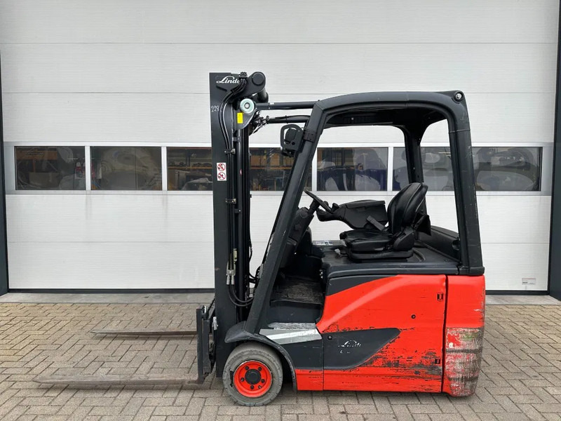 Linde E16H-02 1.6 ton Triplex Freelift Sideshift Elektra Heftruck 2016 - Electric forklift: picture 1 Linde E16H-02 1.6 ton Triplex Freelift Sideshift Elektra Heftruck 2016 - Electric forklift: picture 1