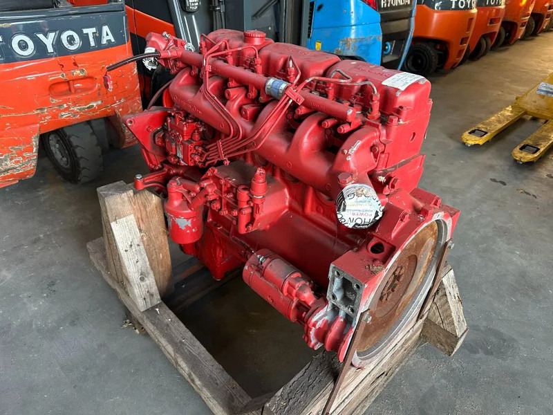 MAN D 0226 M 66 kW / 90 PK 6 cilinder diesel engine parts - Engine for Material handling equipment: picture 4 MAN D 0226 M 66 kW / 90 PK 6 cilinder diesel engine parts - Engine for Material handling equipment: picture 4