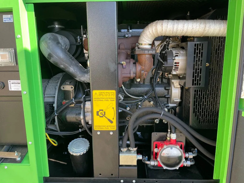 Generator set MOSA Hybride Perkins 66 kVA / 80 KWh accupakket: picture 17