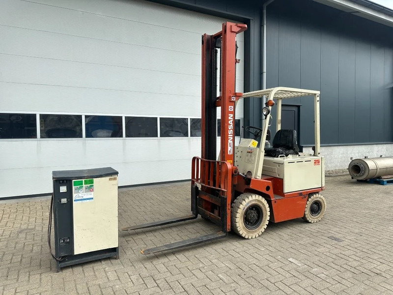 Nissan 2.5 ton Duplex Elektra Heftruck 5 meter hefhoogte - Electric forklift: picture 2 Nissan 2.5 ton Duplex Elektra Heftruck 5 meter hefhoogte - Electric forklift: picture 2
