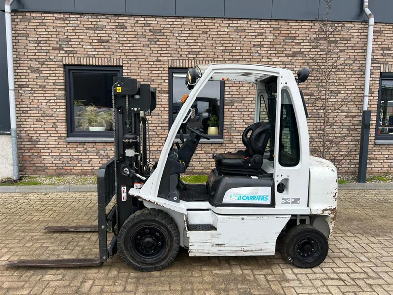 Nissan Uni Carriers 2.5 ton diesel Y1D2A25Q Nissan 2.5 ton Duplex Sideshift Diesel Heftruck - Diesel forklift: picture 1 Nissan Uni Carriers 2.5 ton diesel Y1D2A25Q Nissan 2.5 ton Duplex Sideshift Diesel Heftruck - Diesel forklift: picture 1