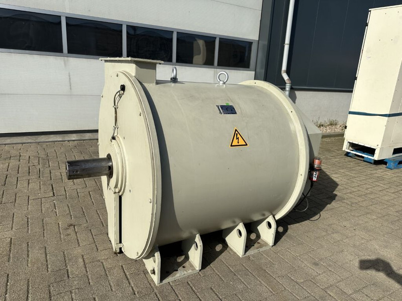 PILLER SG 102.40 Pillar 1750 kVA generatordeel Alternator as New ! 18 test hours ! - Generator set: picture 4 PILLER SG 102.40 Pillar 1750 kVA generatordeel Alternator as New ! 18 test hours ! - Generator set: picture 4