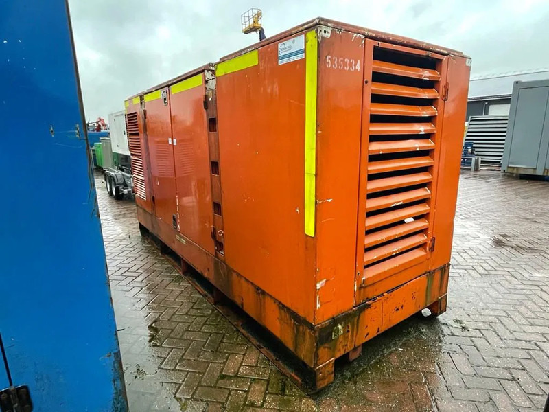 Perkins 1300 Serie Mecc Alte Spa 225 kVA Silent generatorset - Generator set: picture 3 Perkins 1300 Serie Mecc Alte Spa 225 kVA Silent generatorset - Generator set: picture 3
