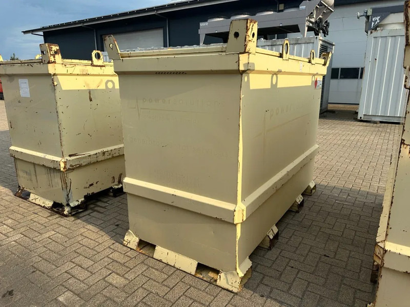 Shipping container Tolsma Kiwa IBC 3000 liter Dieseltank Milieutank: picture 9
