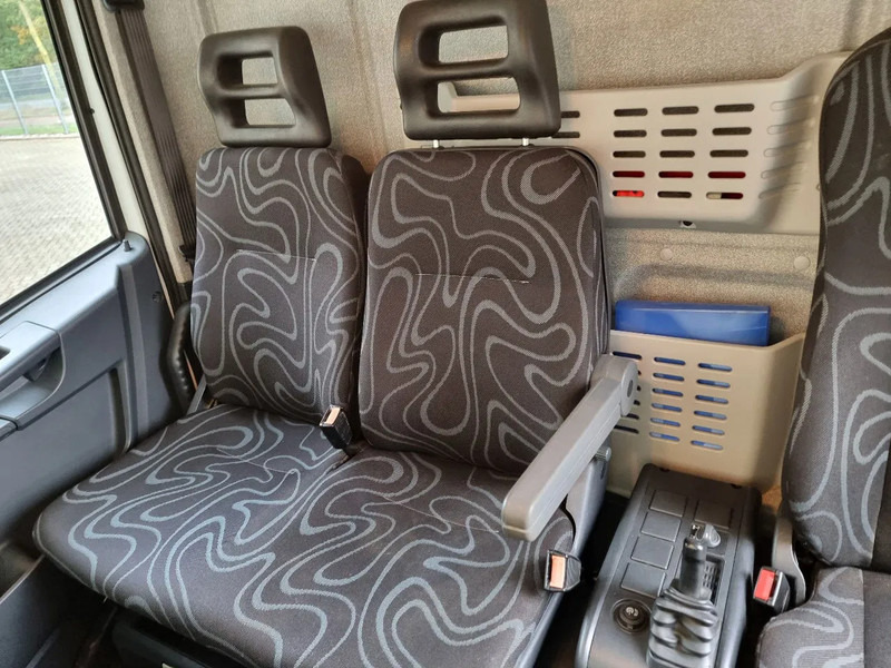 Autotransporter truck Iveco EuroCargo 80 E6 80E19: picture 19 Autotransporter truck Iveco EuroCargo 80 E6 80E19: picture 19