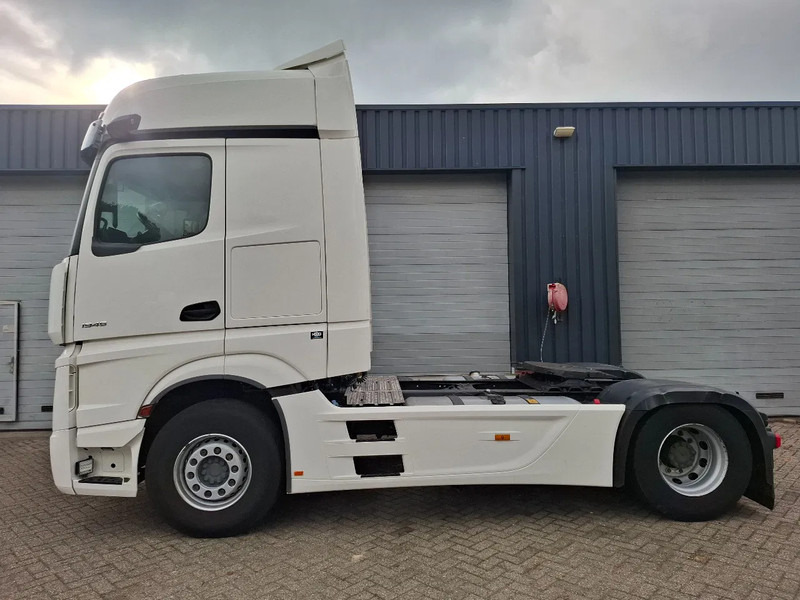 Mercedes-Benz Actros 1945 More PCS in stock - Tractor unit: picture 4 Mercedes-Benz Actros 1945 More PCS in stock - Tractor unit: picture 4