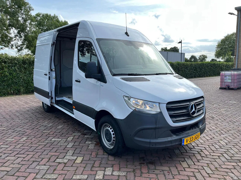 Mercedes-Benz Sprinter 317 1.9 CDI L2H1 - Panel van, Combi van: picture 5 Mercedes-Benz Sprinter 317 1.9 CDI L2H1 - Panel van, Combi van: picture 5