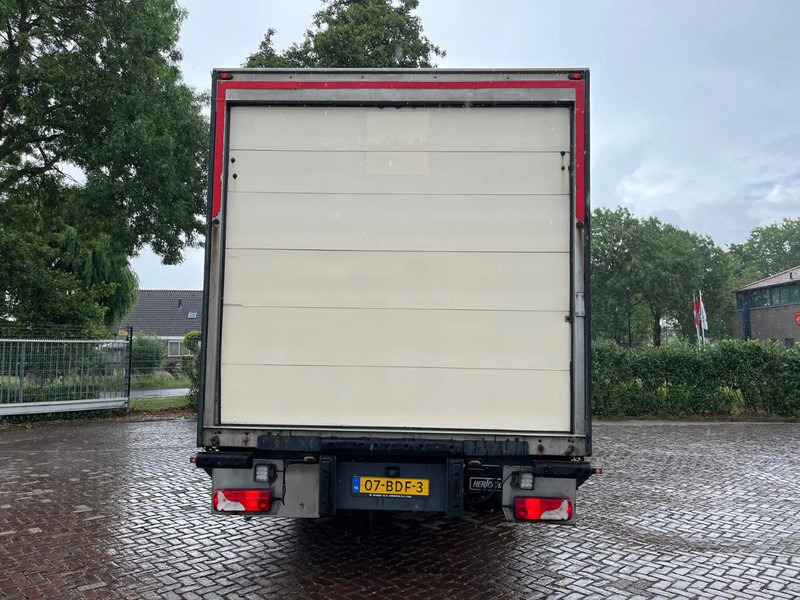 Lease a Scania P250 Scania P250: picture 7