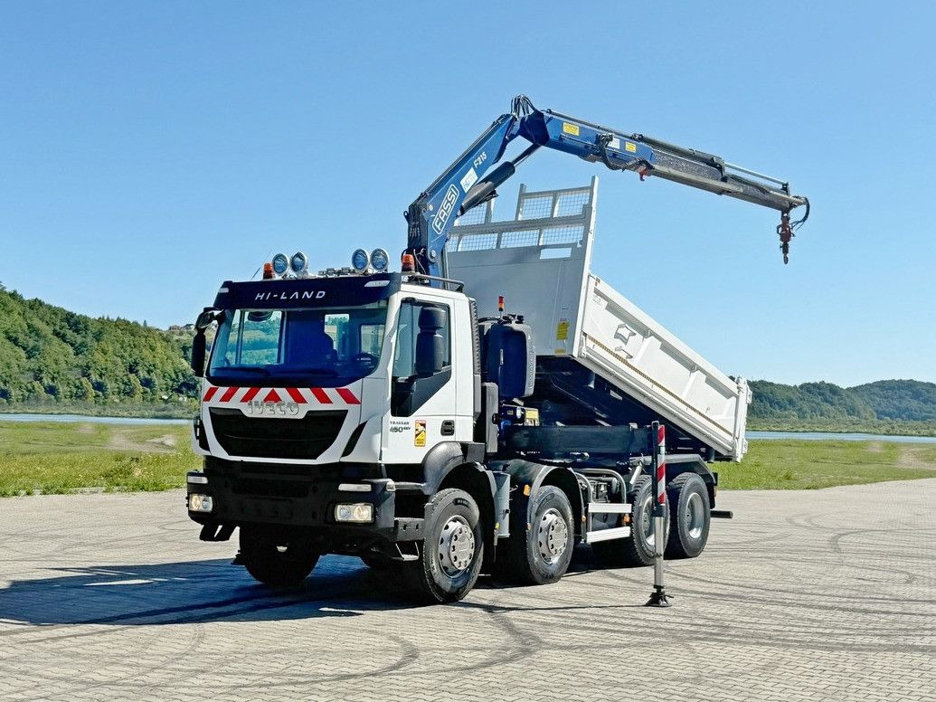 Iveco TRAKKER 450 * FASSI F215A.0.22 + FUNK / 8x4 *TOP - Tipper, Crane truck: picture 2 Iveco TRAKKER 450 * FASSI F215A.0.22 + FUNK / 8x4 *TOP - Tipper, Crane truck: picture 2