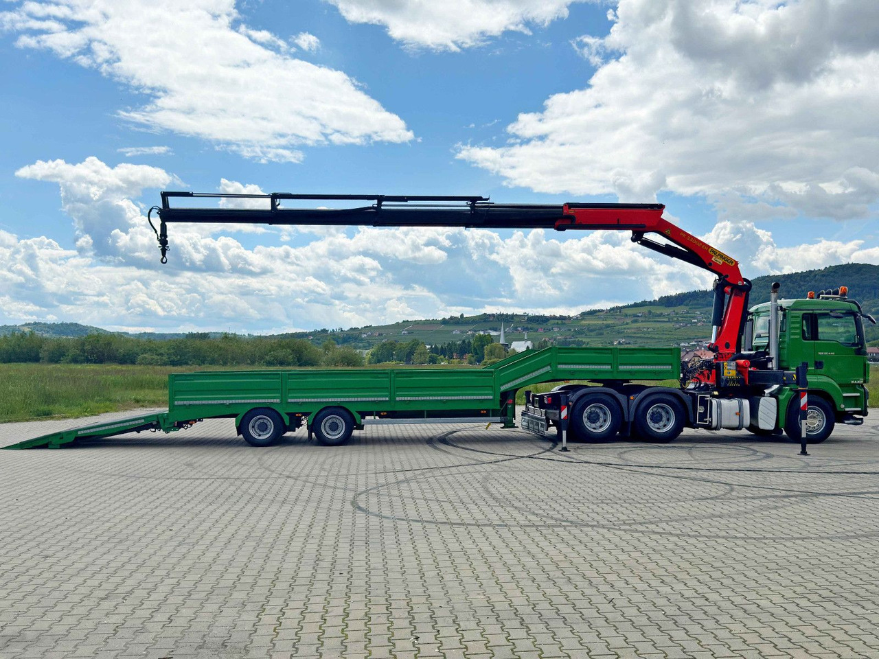 MAN TGS 26.440*Anhänger 10,35m + PK 33002-EH C/FUNK - Crane truck: picture 5 MAN TGS 26.440*Anhänger 10,35m + PK 33002-EH C/FUNK - Crane truck: picture 5