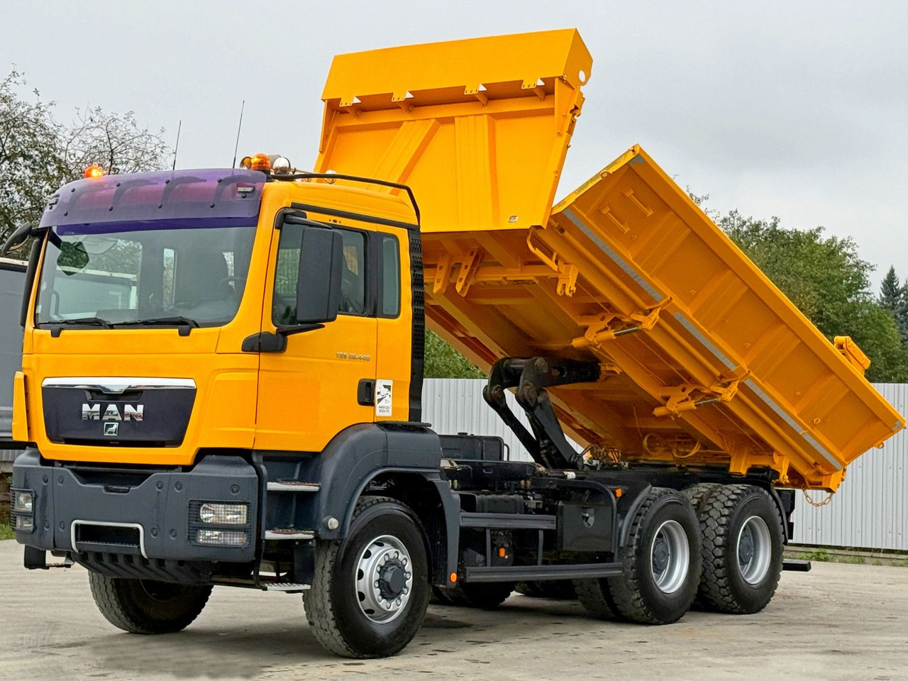 MAN TGS 26.440 * Kipper 5,20m+BORDMATIC * 6x6 * TOP - Tipper, Crane truck: picture 3 MAN TGS 26.440 * Kipper 5,20m+BORDMATIC * 6x6 * TOP - Tipper, Crane truck: picture 3