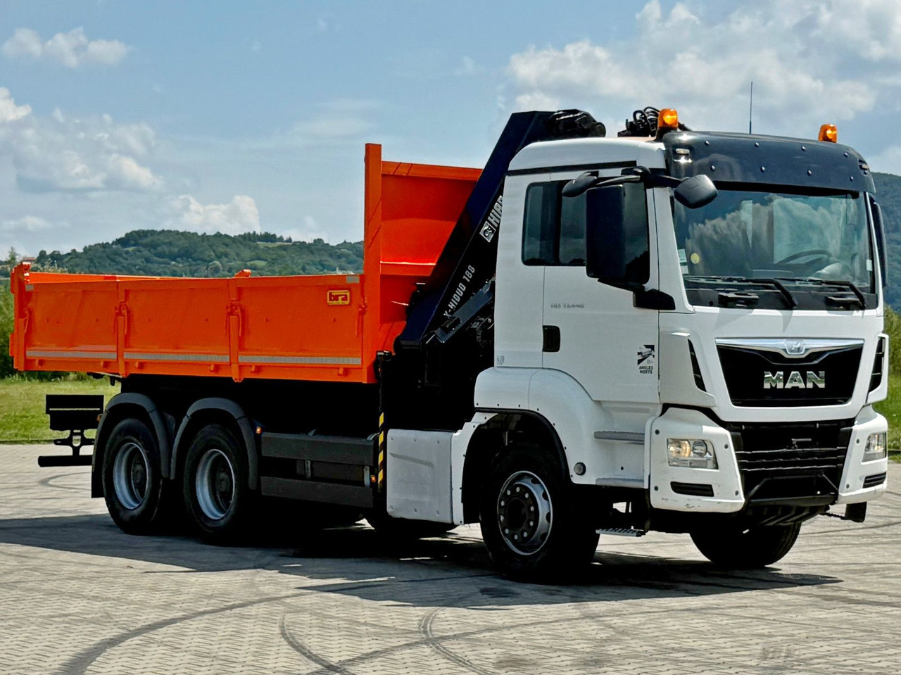MAN TGS 33.440 * HIAB X-HIDUO 188 E-5 + FUNK * 6x4 - Tipper, Crane truck: picture 3 MAN TGS 33.440 * HIAB X-HIDUO 188 E-5 + FUNK * 6x4 - Tipper, Crane truck: picture 3