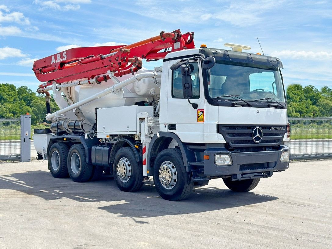 Mercedes-Benz ACTROS 3241* Betonpumpe 21m *8x4 * Top Zustand Mercedes-Benz ACTROS 3241* Betonpumpe 21m *8x4 * Top Zustand - Concrete pump truck: picture 1 Mercedes-Benz ACTROS 3241* Betonpumpe 21m *8x4 * Top Zustand Mercedes-Benz ACTROS 3241* Betonpumpe 21m *8x4 * Top Zustand - Concrete pump truck: picture 1