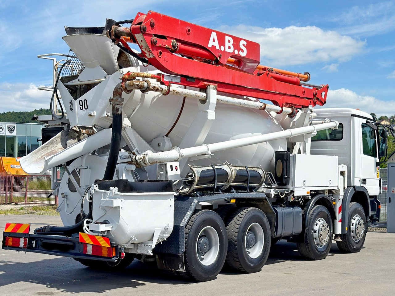 Mercedes-Benz ACTROS 3241* Betonpumpe 21m *8x4 * Top Zustand Mercedes-Benz ACTROS 3241* Betonpumpe 21m *8x4 * Top Zustand - Concrete pump truck: picture 5 Mercedes-Benz ACTROS 3241* Betonpumpe 21m *8x4 * Top Zustand Mercedes-Benz ACTROS 3241* Betonpumpe 21m *8x4 * Top Zustand - Concrete pump truck: picture 5