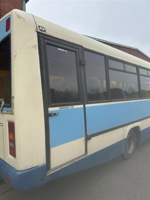 2000 Mercedes 814 Vario Automatic - Suburban bus: picture 4 2000 Mercedes 814 Vario Automatic - Suburban bus: picture 4