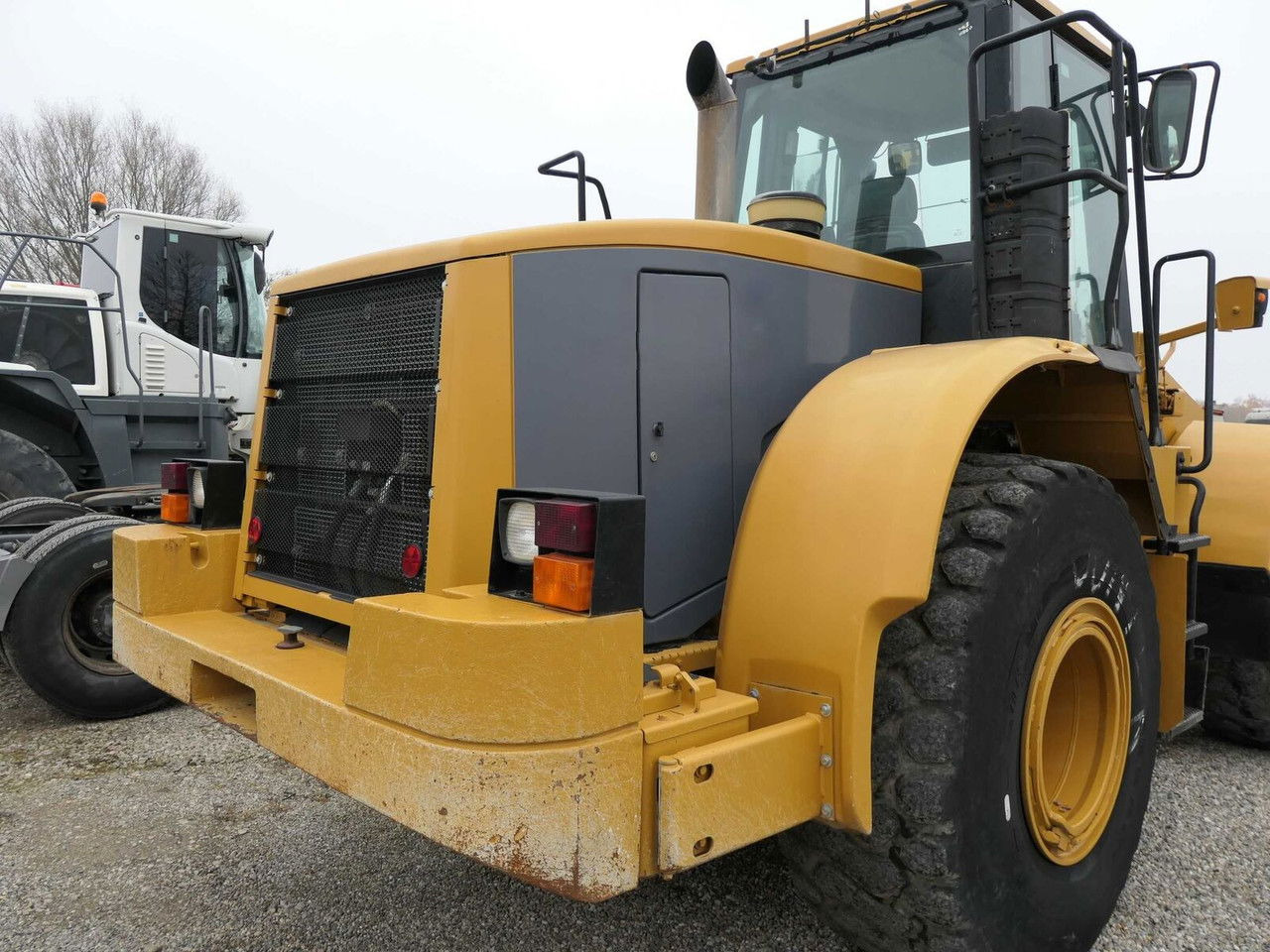 Lease a Caterpillar 962G Caterpillar 962G: picture 10 Lease a Caterpillar 962G Caterpillar 962G: picture 10