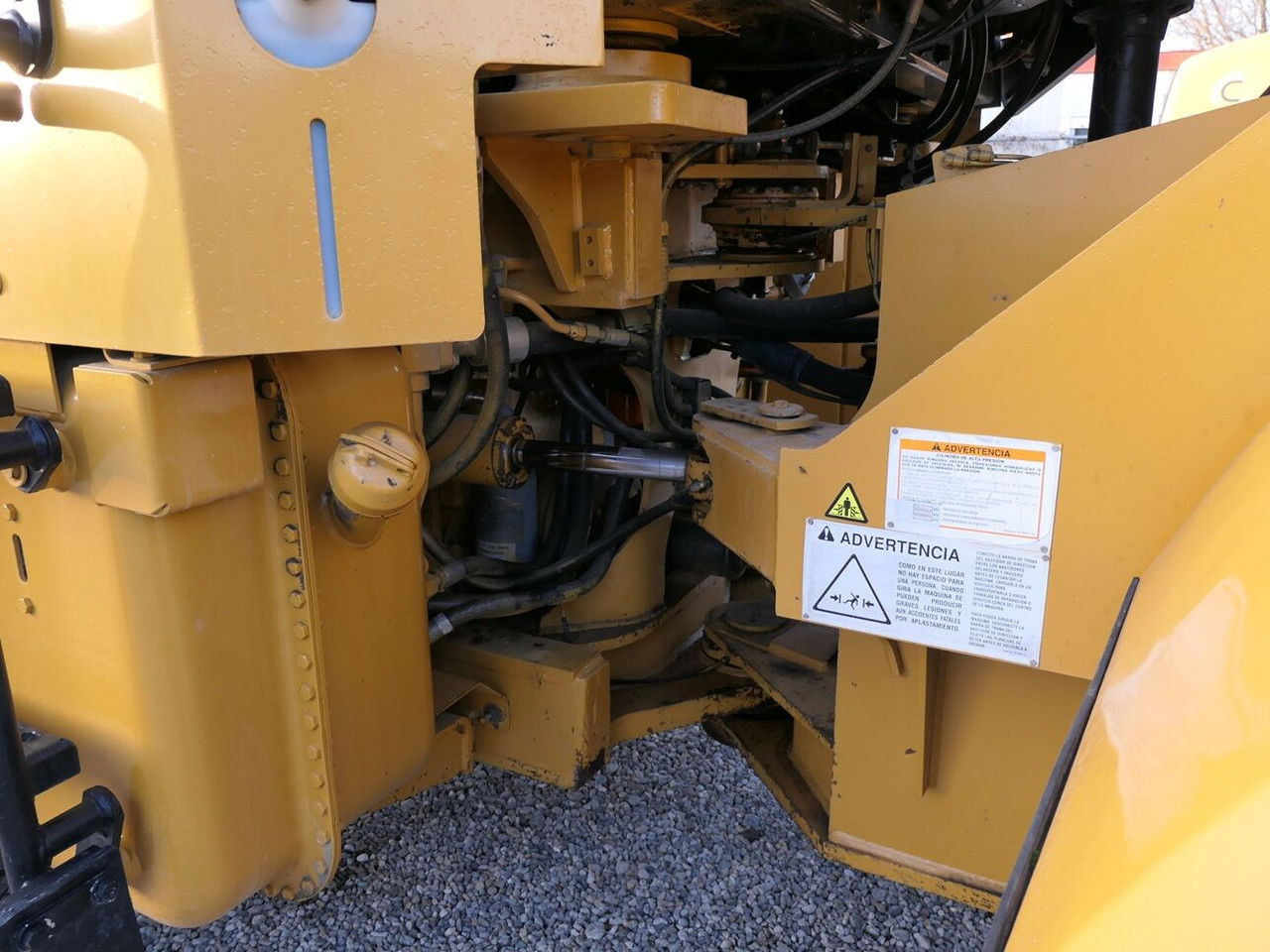 Lease a Caterpillar 962G Caterpillar 962G: picture 6 Lease a Caterpillar 962G Caterpillar 962G: picture 6