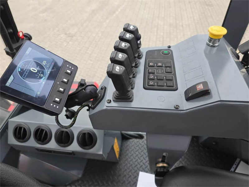 Diesel forklift Kalmar DCG160-12T: picture 11 Diesel forklift Kalmar DCG160-12T: picture 11