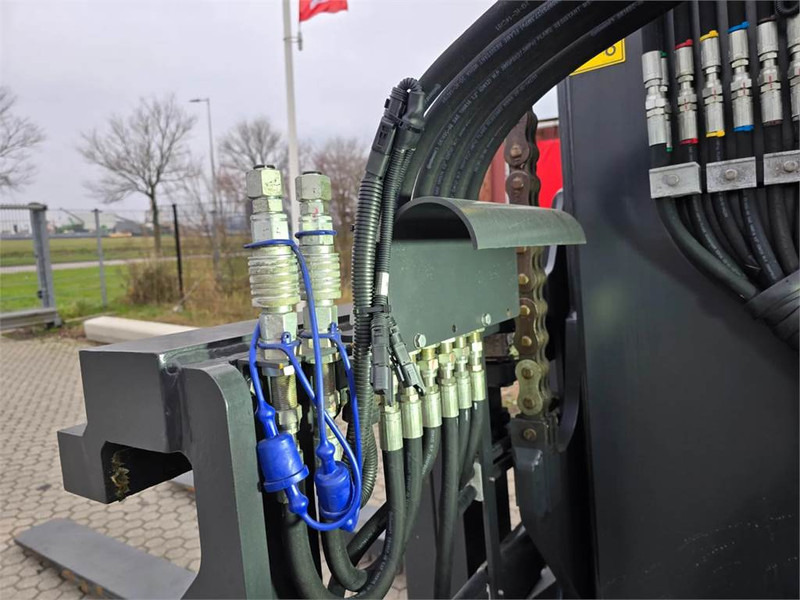 Diesel forklift Kalmar DCG160-12T: picture 10 Diesel forklift Kalmar DCG160-12T: picture 10