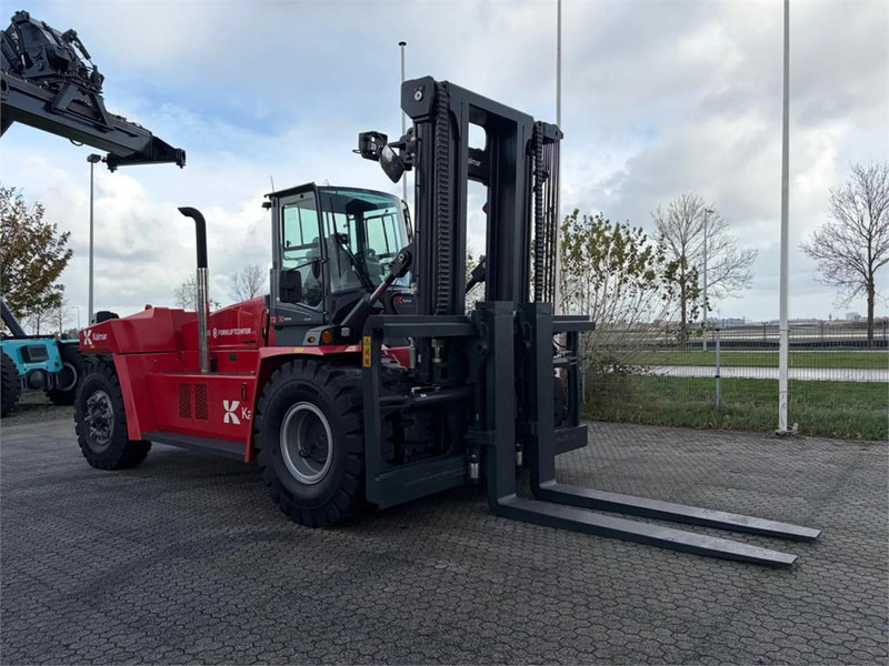 Kalmar DCG330-12 - Diesel forklift: picture 3 Kalmar DCG330-12 - Diesel forklift: picture 3