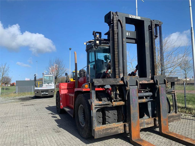 Kalmar DCG330-12LB - Diesel forklift: picture 3 Kalmar DCG330-12LB - Diesel forklift: picture 3