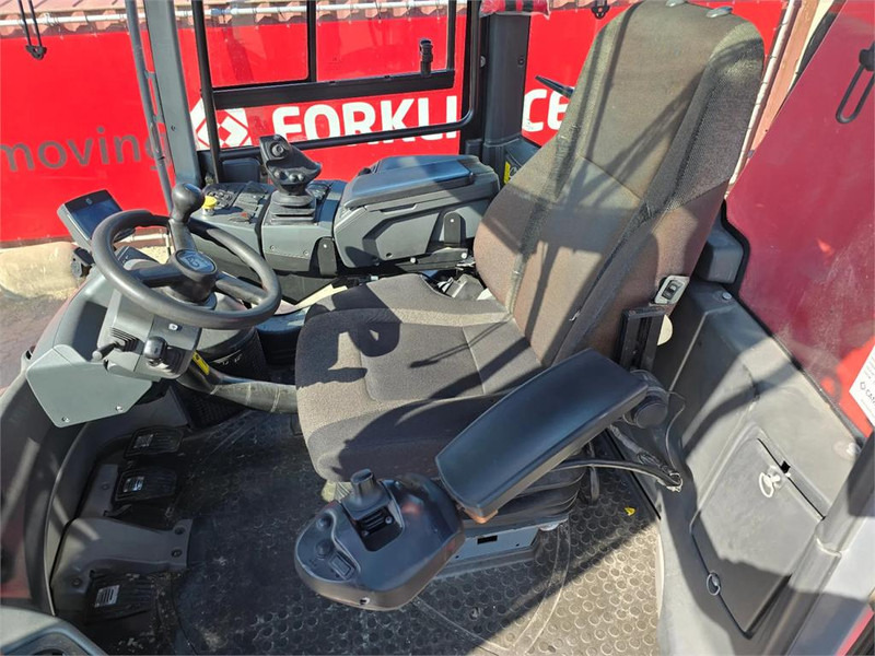 Kalmar DRG450-65C5XS - Reach stacker: picture 5 Kalmar DRG450-65C5XS - Reach stacker: picture 5