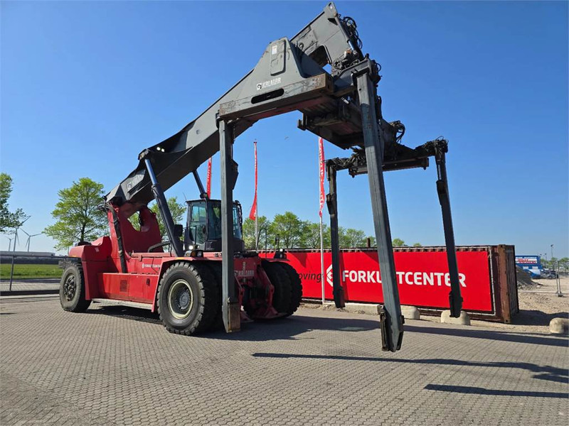 Kalmar DRG450-65C5XS - Reach stacker: picture 3 Kalmar DRG450-65C5XS - Reach stacker: picture 3