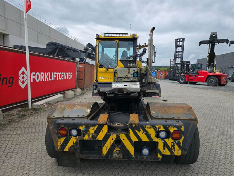 Terberg RT283 4x4 - Terminal tractor: picture 5 Terberg RT283 4x4 - Terminal tractor: picture 5