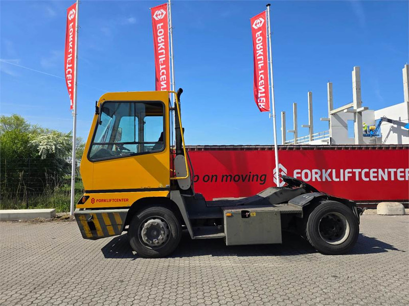 Terberg YT182 - Terminal tractor: picture 4 Terberg YT182 - Terminal tractor: picture 4