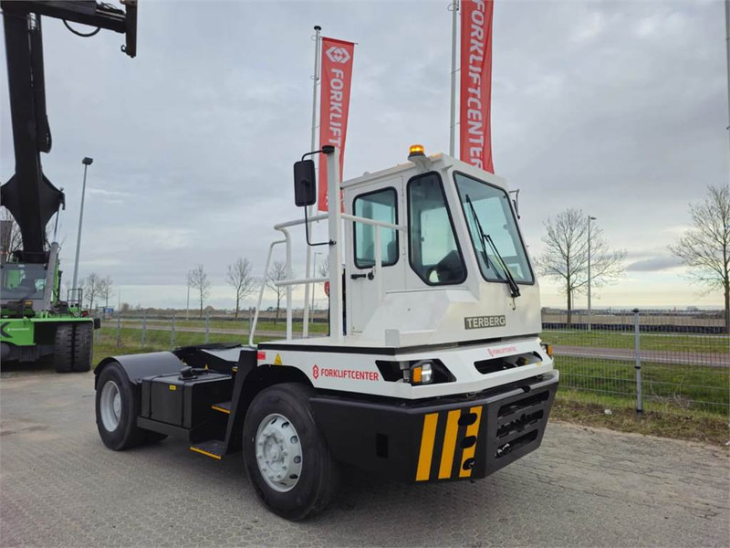 Terberg YT220 - Terminal tractor: picture 1 Terberg YT220 - Terminal tractor: picture 1