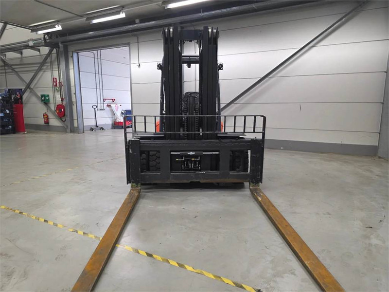 Diesel forklift Toyota 8FD70F: picture 6