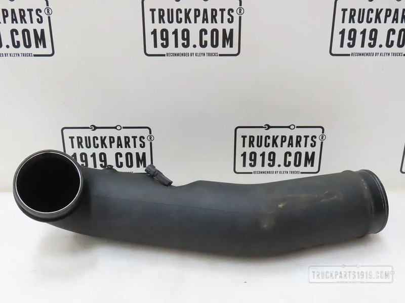 DAF 1710448 Luchtpijp inlaat CF - Air intake system for Truck: picture 1 DAF 1710448 Luchtpijp inlaat CF - Air intake system for Truck: picture 1