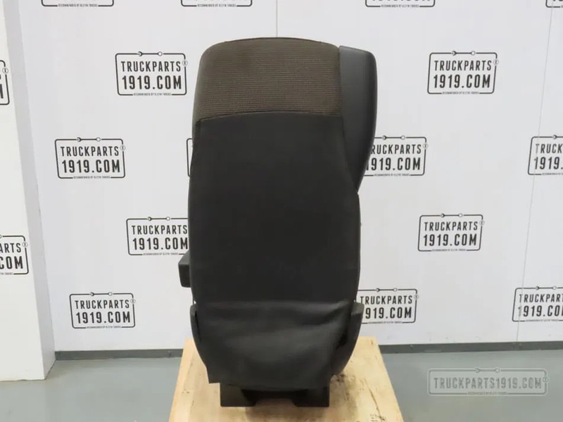 DAF 1844384 Bijrijdersstoel DAF XF 106 - Seat for Truck: picture 2 DAF 1844384 Bijrijdersstoel DAF XF 106 - Seat for Truck: picture 2