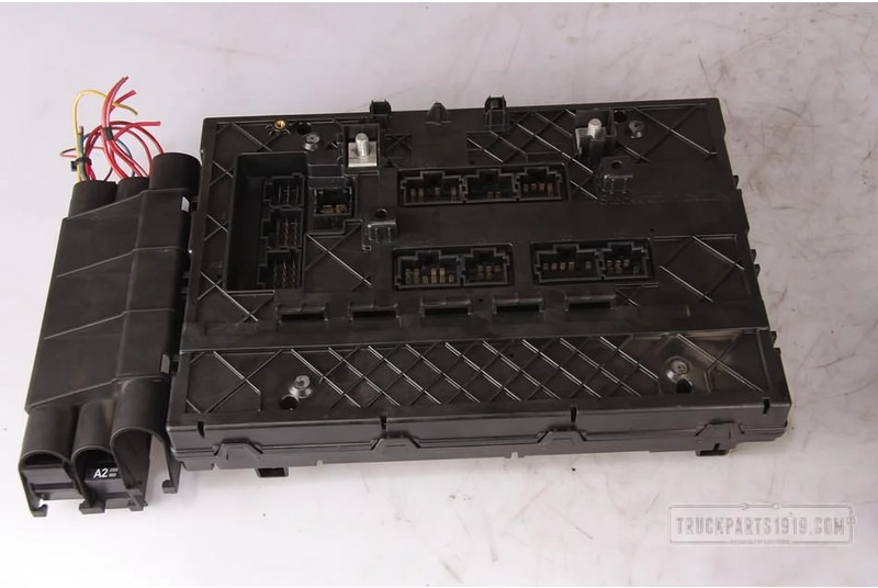 Hella Electrical System ECU SAM cabine MB MP4 - Electrical system for Truck: picture 2 Hella Electrical System ECU SAM cabine MB MP4 - Electrical system for Truck: picture 2