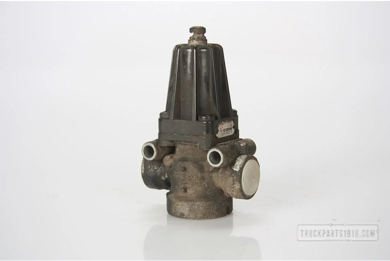 MAN Compressed Air System Drukregelaar - Valve for Truck: picture 2 MAN Compressed Air System Drukregelaar - Valve for Truck: picture 2