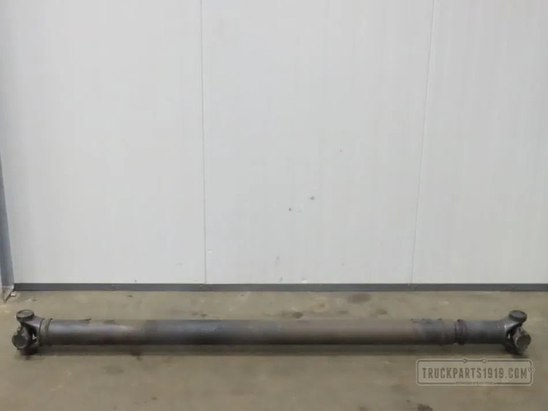 Scania 1758451 Aandrijfas P40 L=1570 - Drive shaft for Truck: picture 1 Scania 1758451 Aandrijfas P40 L=1570 - Drive shaft for Truck: picture 1