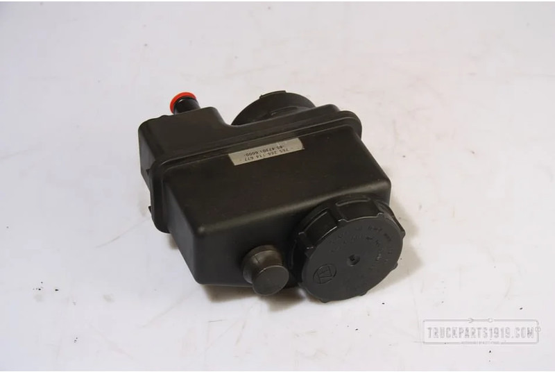 ZF LENKSYSTEME Axle & Steering Parts Stuurolie resevoir MAN - Expansion tank for Truck: picture 1 ZF LENKSYSTEME Axle & Steering Parts Stuurolie resevoir MAN - Expansion tank for Truck: picture 1