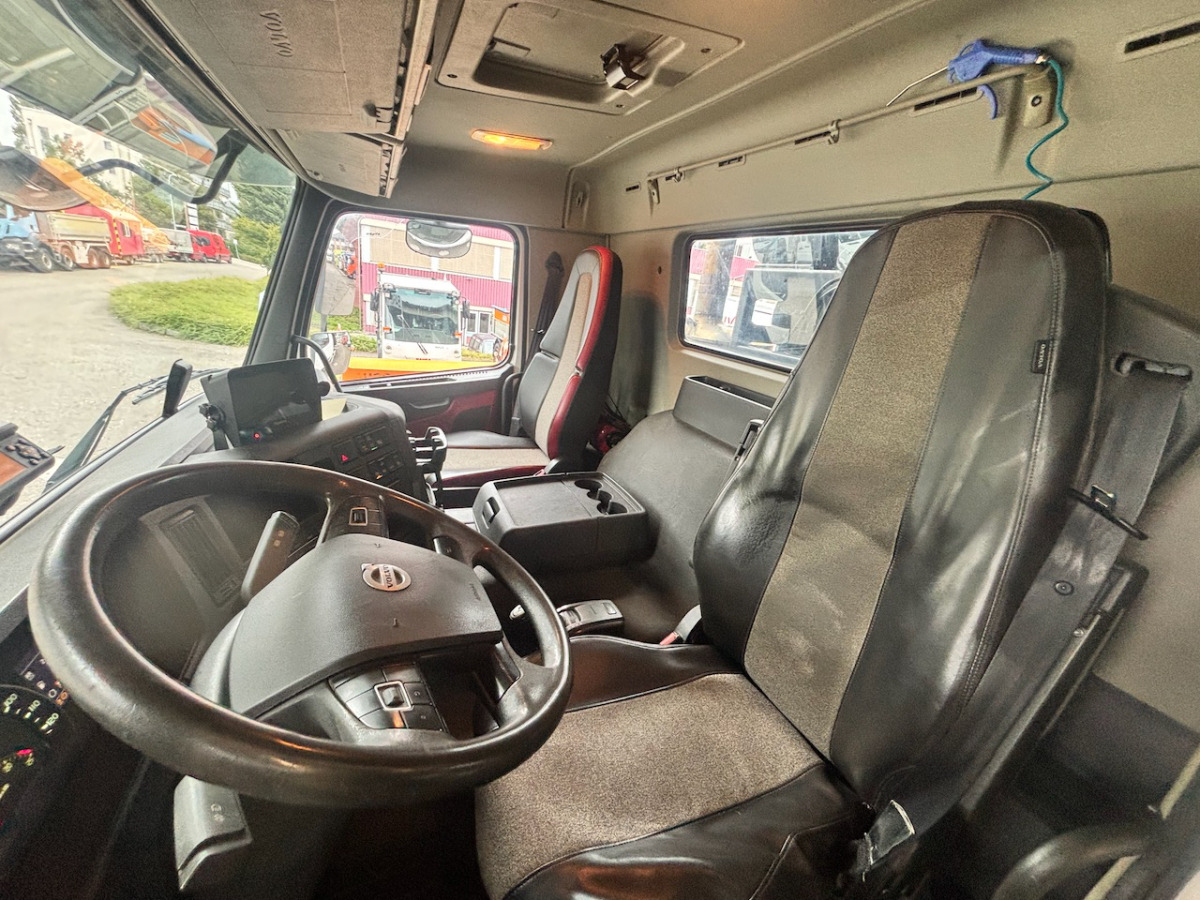 VOLVO FMX-540 10x4R - Tipper: picture 4 VOLVO FMX-540 10x4R - Tipper: picture 4