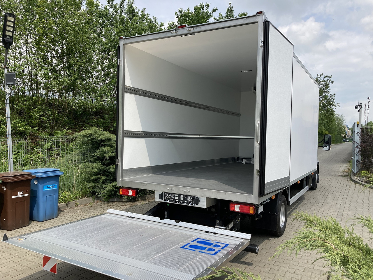 Iveco Daily 70C18 Kühlkoffer LBW BÃR - Refrigerated van: picture 2 Iveco Daily 70C18 Kühlkoffer LBW BÃR - Refrigerated van: picture 2