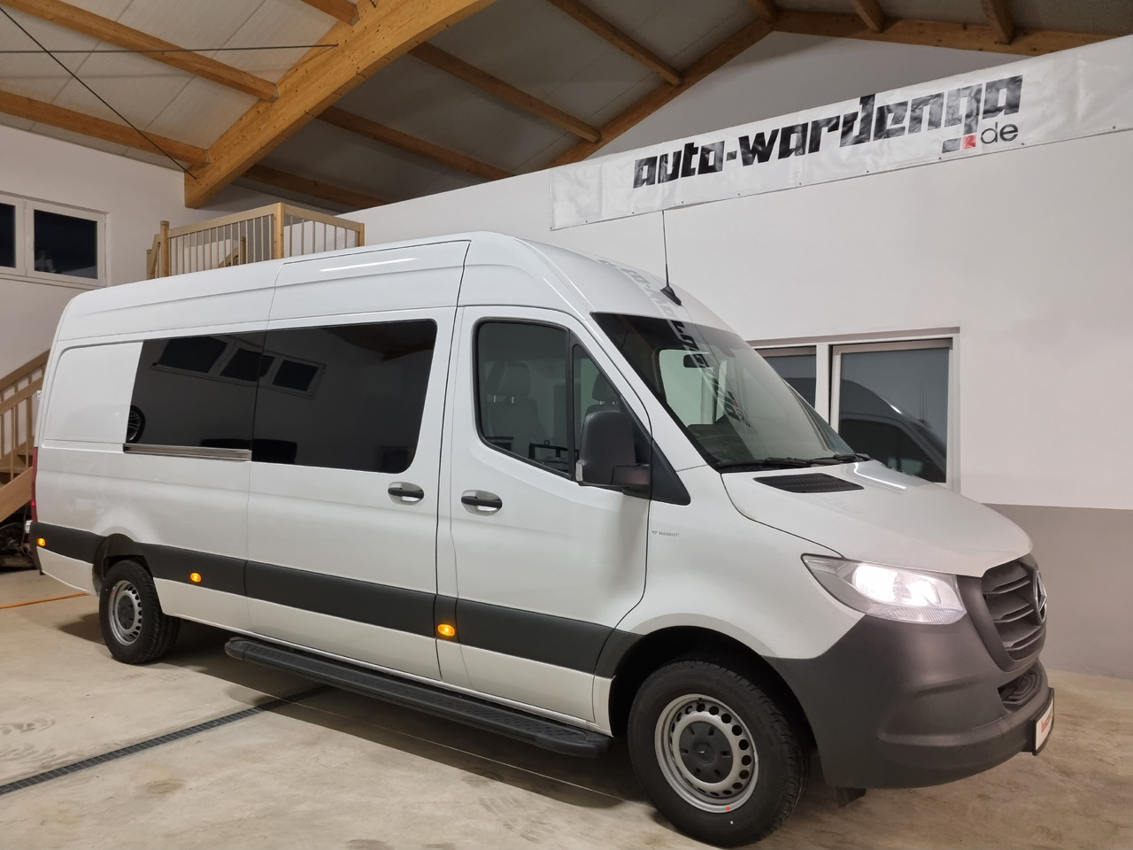 New Combi van Mercedes 319 L3H2 9-Sitzer: picture 7