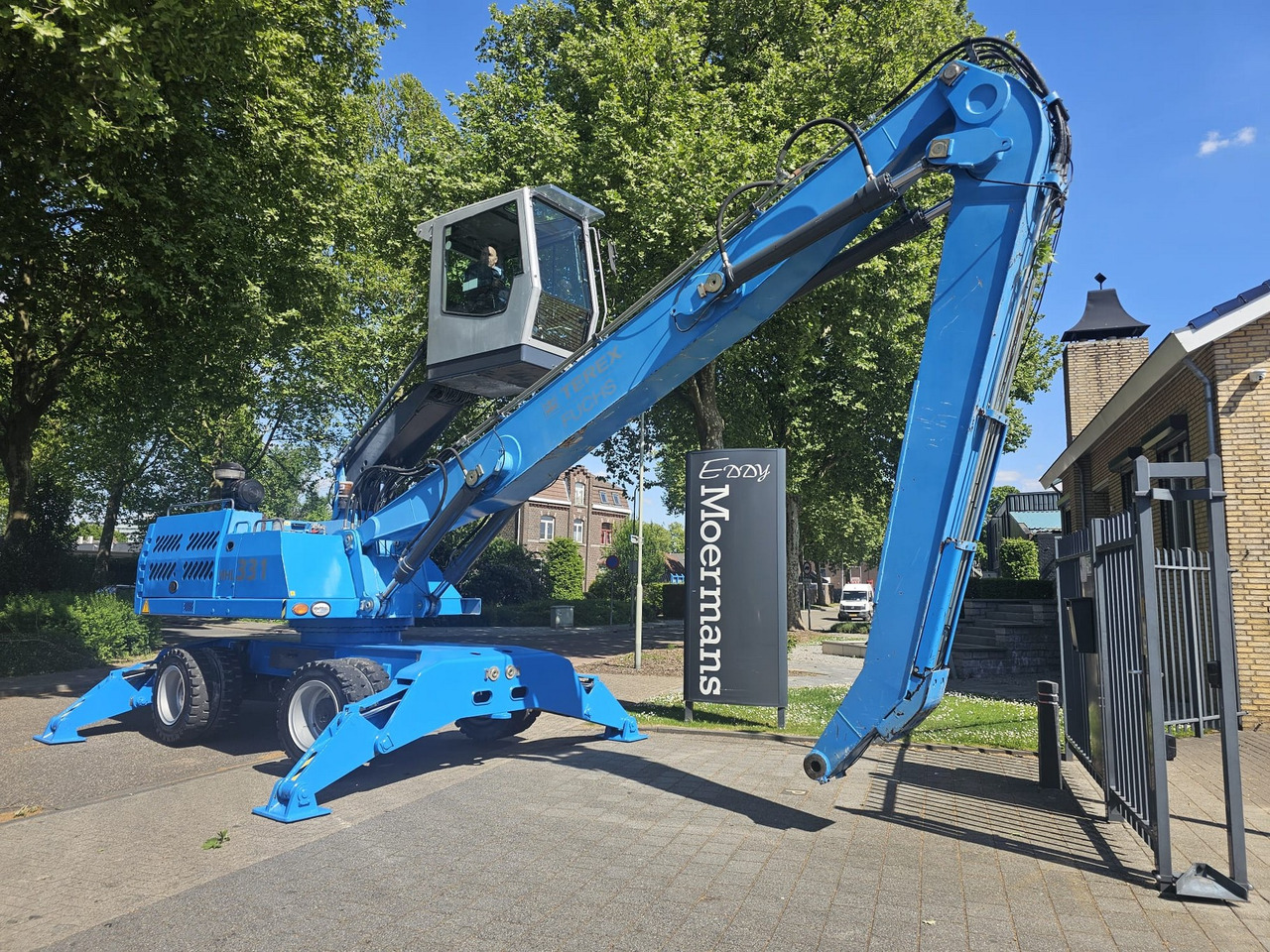 Fuchs MHL 331 Material Handler - Waste/ Industry handler: picture 1 Fuchs MHL 331 Material Handler - Waste/ Industry handler: picture 1
